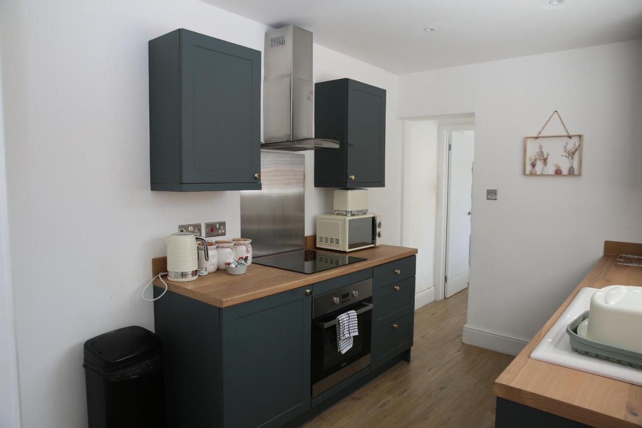 Fully Refurbished Property-March 22-Next To Beach ローストフト エクステリア 写真